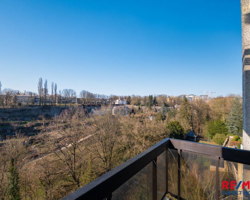 Apartment 2 bedroom with garage on Boulevard de la Pétrusse